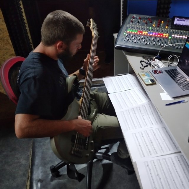 Rock’n Roll ruhlu çocuk şarkıları: “Çocuk Köpek”